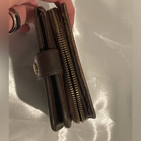 Louis Vuitton Damier Ebene Compact Wallet - Picture 8 of 13